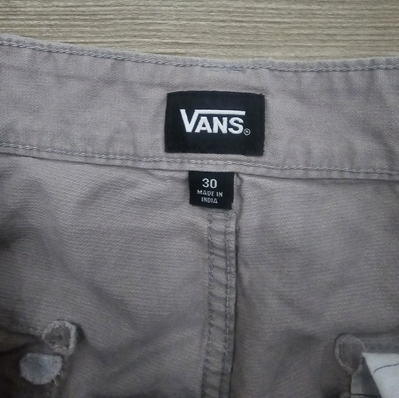Men's Vans cargo shorts, grey size 30 - Picture 3 of 4